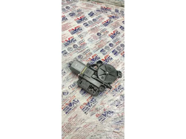 6R0959811G | VW Polo Sol Arka Cam Motoru VAG