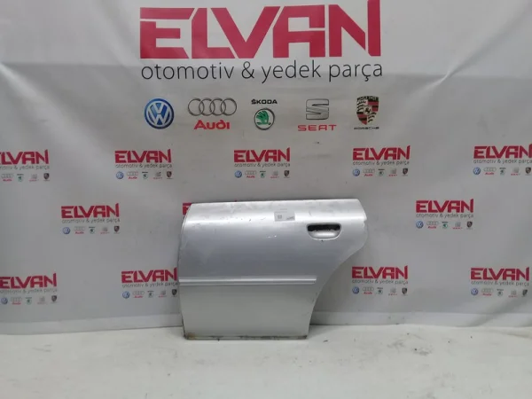 8P4833051 | Audi A3 Sol Arka Kapı VAG