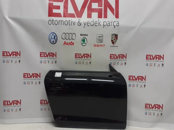 8J0831052A | Audi TT Sağ Ön Kapı VAG