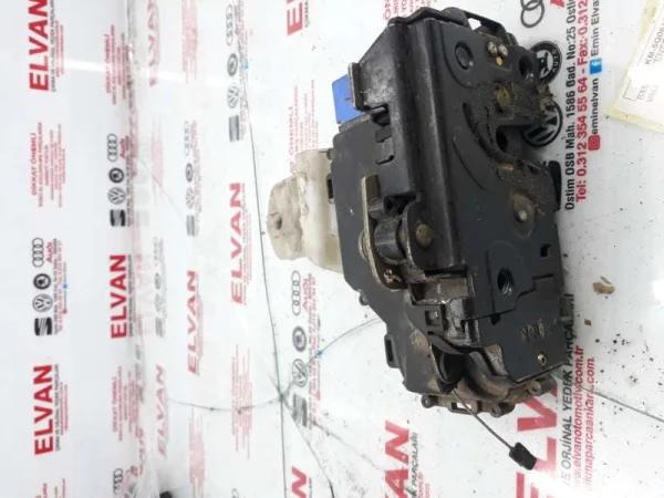 6Q0837868 | Kapı Kilit Karşılığı | VW Golf, Polo VAG