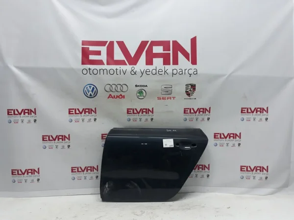 8T8833051D | Audi A5 Sol Arka Kapı VAG