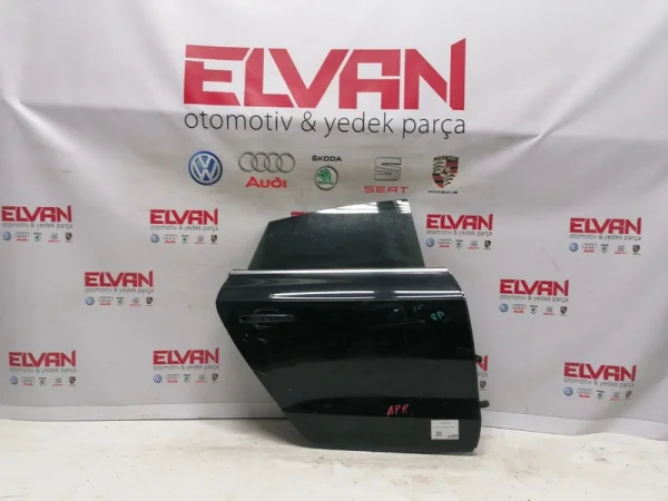 8T8833052D | Audi A5 Sağ Arka Kapı VAG
