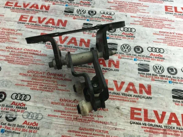 A9067600347 | Sağ Sürgülü Kapı Orta Kızağı VAG