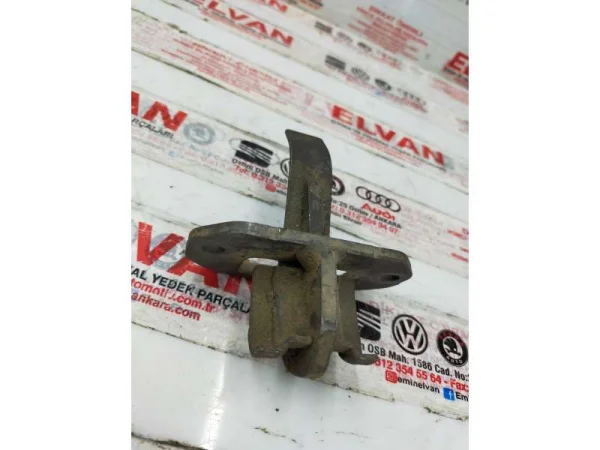 2K0827455A | VW Caddy Arka Kapı Stoperi VAG