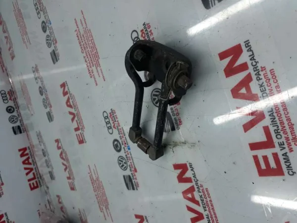2K0827793A | VW Caddy Arka Kapı Menteşesi VAG