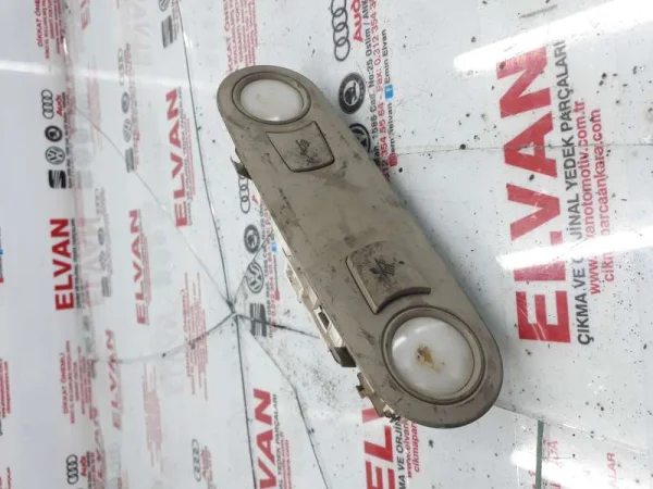8T0947111A | Orta Tavan Lambası | Audi A4, A5, Q5 VAG