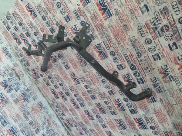 038121065AR | Soğutma Suyu Borusu | VW Polo - Seat Cordoba, Ibiza VAG