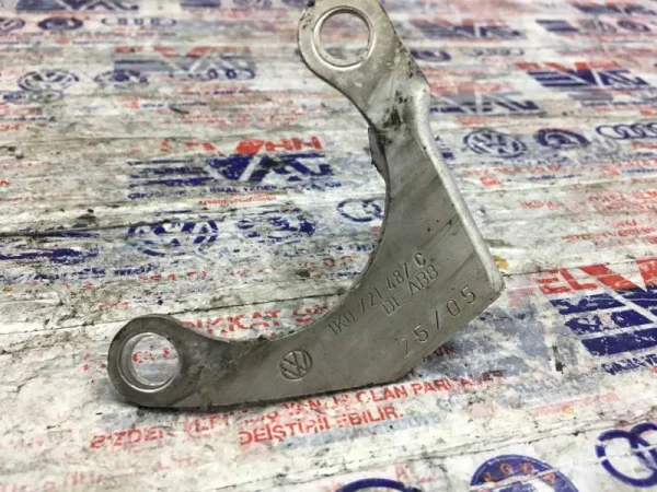 1K0721487C | Debriyaj Pedalı Destek Braketi | VW Caddy, Eos, Golf - Audi A3 - Seat Altea, Leon VAG