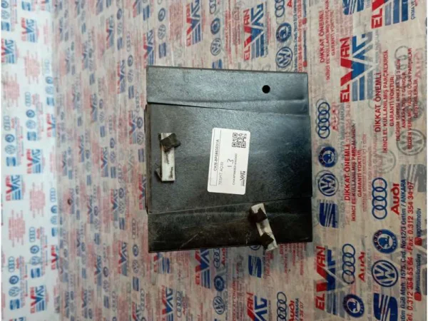 8P0863531A | Vites Konsol Çerçevesi | Audi A3, RS 3 VAG