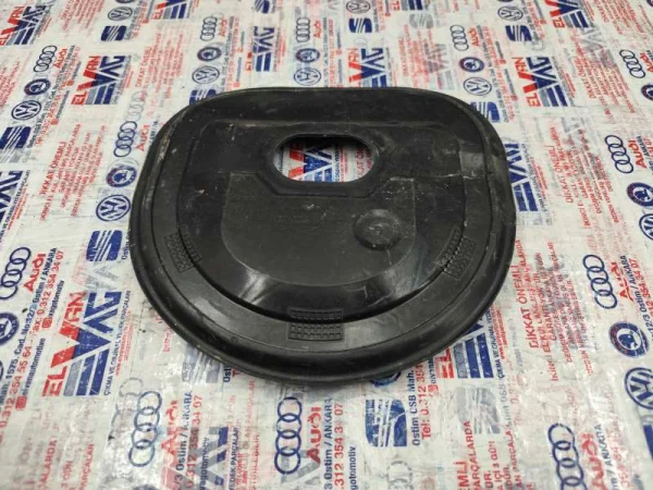 5Q0803961D | Arka Şamandıra Kapağı | VW Golf, Passat - Audi A3, RS 3 - Seat Ateca, Leon VAG