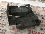 8P4907368 | Konfor Beyni Braketi | Audi A3, RS 3 - 1