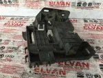 8P4907368 | Konfor Beyni Braketi | Audi A3, RS 3 - 3