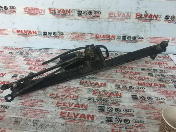 811955113L | Audi 80 Serisi Ön Silecek Motoru VAG