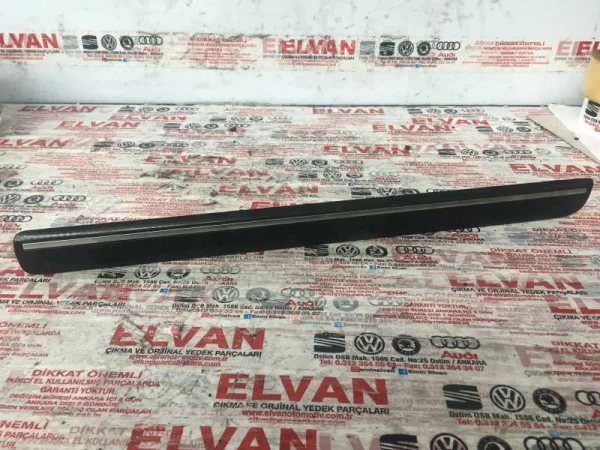 5G1858227 | Göğüs Çıta Trim Çıtası VAG
