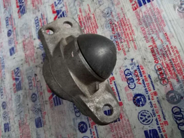 5C0513353B | VW Jetta Arka Amortisör Üst Takozu VAG
