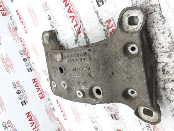 4E0399231N | Şanzıman Travers Braketi VAG