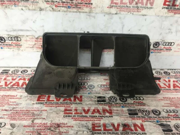 5JB819363 | Kalorifer Hava Dağıtım Kanalı | Seat Toledo - Skoda Rapid VAG