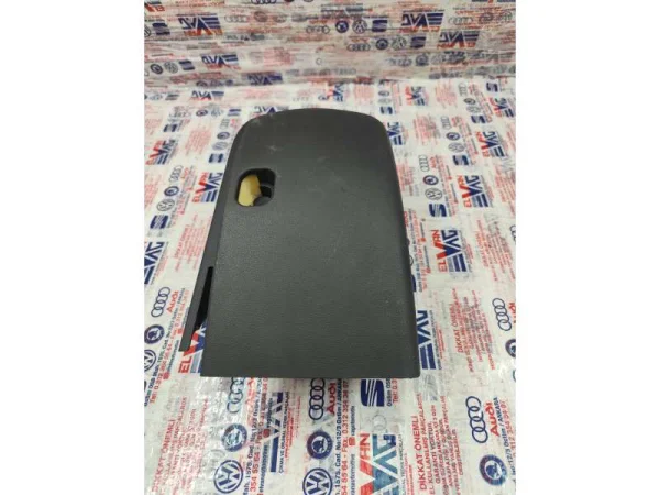 3G0858566B | Direksiyon Kolonu Alt Muhafazası VAG