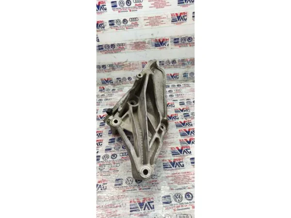 070199307A | VW Touareg Sol Motor Takozu Braketi VAG