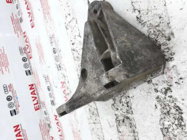4A0199353A | Sol Motor Takozu Konsolu | Audi 100 Serisi, 200 Serisi, A6 VAG
