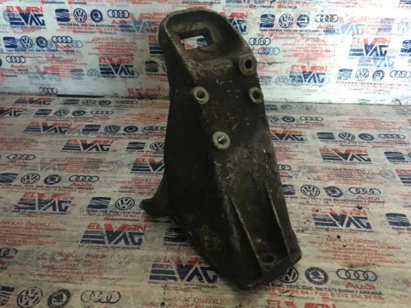 4A0199307A | Sol Motor Takozu Braketi VAG