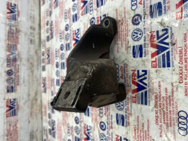 8E0199307E | Audi A4 Sol Motor Takozu VAG