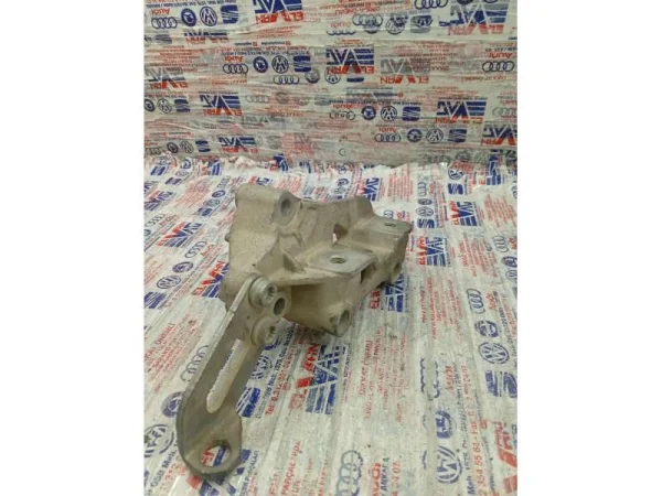 03F199207 | Motor Kulak Braketi | VW Caddy, Golf, Jetta - Audi A3 - Seat Altea, Leon VAG