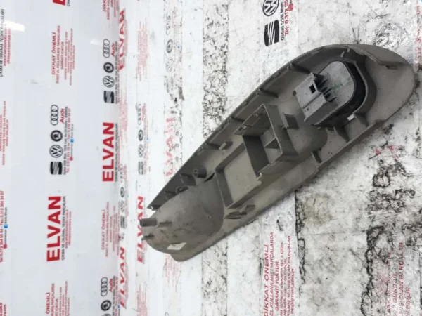 3C1867171A | VW Passat Elektrikli Cam Düğmesi VAG