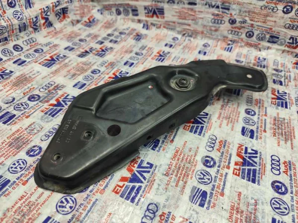 5F0806929 | Seat Leon Sol Ön Panel Üst Taşıyıcısı VAG