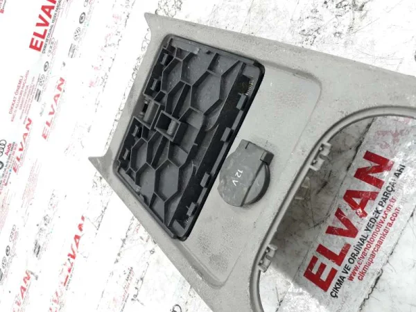 5M0862533B | VW Golf Arka Klima Çerçevesi VAG