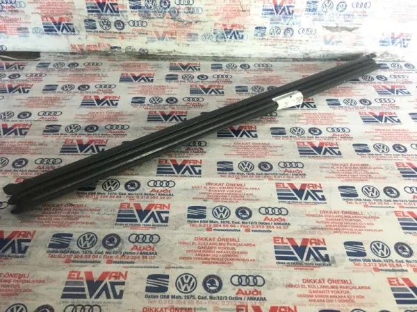 6R6839479B | VW Polo Arka Kapı İç Cam Sıyırıcı Fitili VAG
