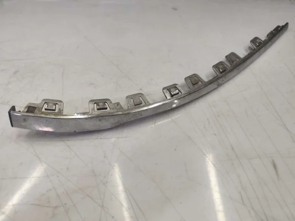 3G0853253 | VW Passat Sol Ön Tampon Nikelajı VAG