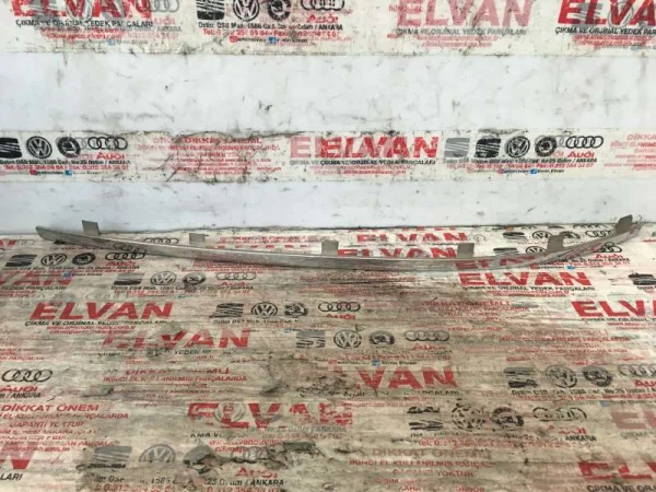 3U0807244 | Skoda Superb Ön Sağ Tampon Çıtası VAG