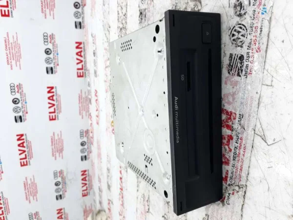 81A035824 | Audi A3 Multimedya Kontrol Ünitesi VAG
