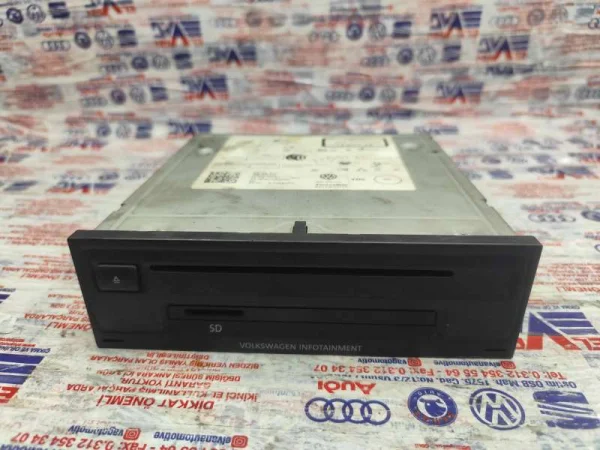 3Q0035819 | Radyo CD Ünitesi | VW Golf, Passat, Polo VAG
