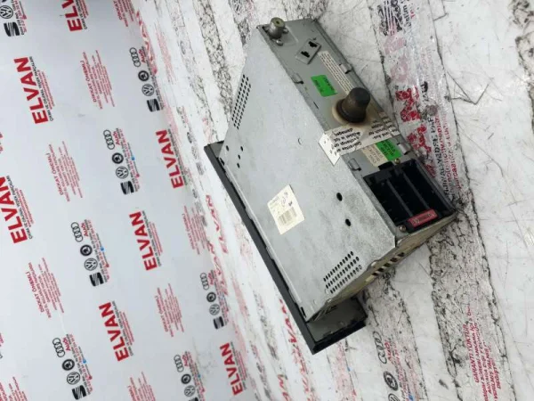 1M0035186C | Radyo Teyp VAG
