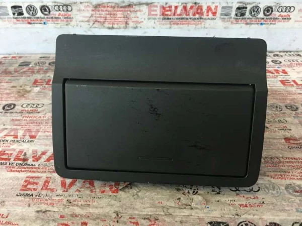 8X0857273B | Audi A1 Navigasyon Ekranı VAG