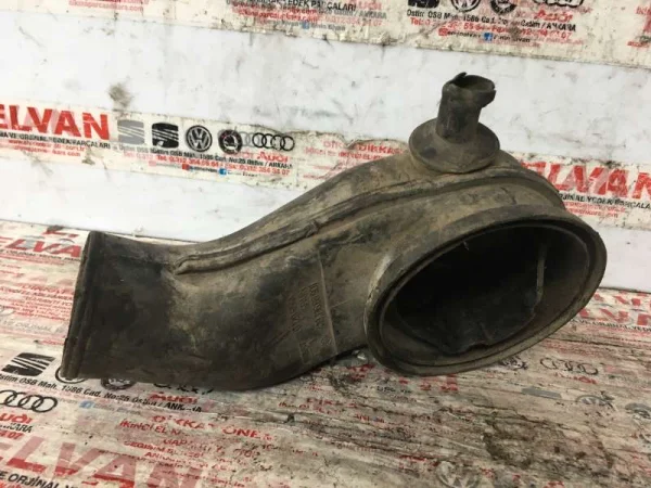 1L0129654A | Seat Toledo Hava Emiş Hortumu VAG