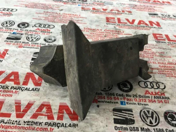 5NA864760A | VW Tiguan Sağ Üst Çamurluk Fitili VAG