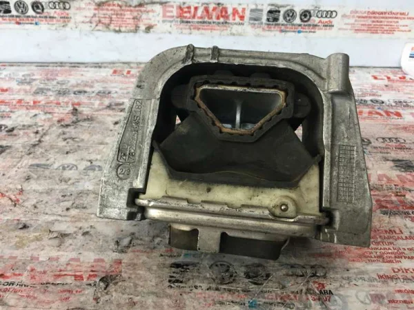5Q0199262 | Sağ Motor Takozu VAG
