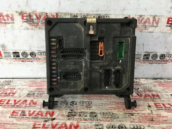 7M0962258K | Seat Alhambra Merkezi Kilit Kontrol Ünitesi VAG