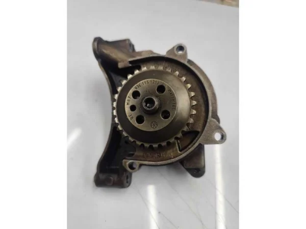 03C115121J | Yağ Pompası Dişlisi | VW Bora, CC - Audi A1, A3 - Seat Alhambra, Altea VAG