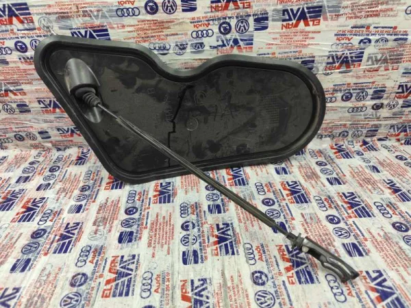 5C6839916B | VW Jetta Sağ Arka Kapı İç Panel Ayırıcı VAG
