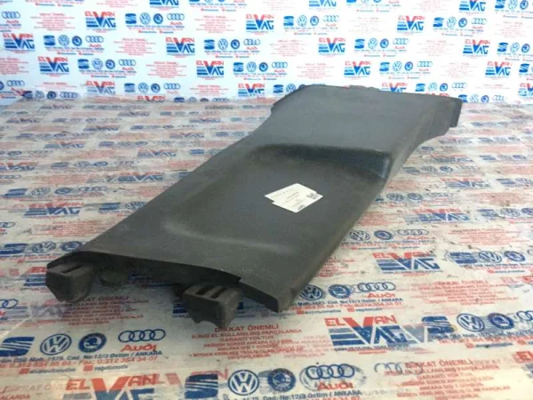 5C6867292 | VW Jetta Sağ Orta Direk Kaplaması VAG
