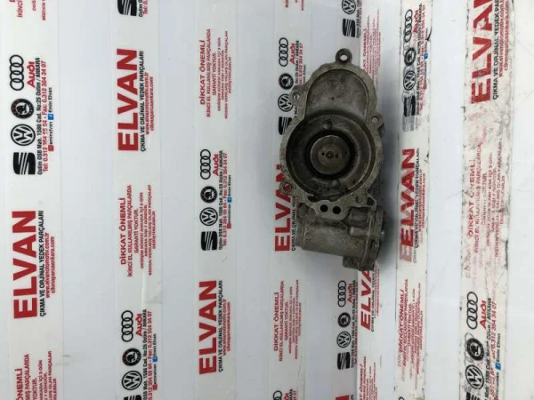 03L109096 | Eksantrik Keçe Muhafazası | VW Caddy, CC - Audi A3, A4 - Seat Alhambra, Leon VAG