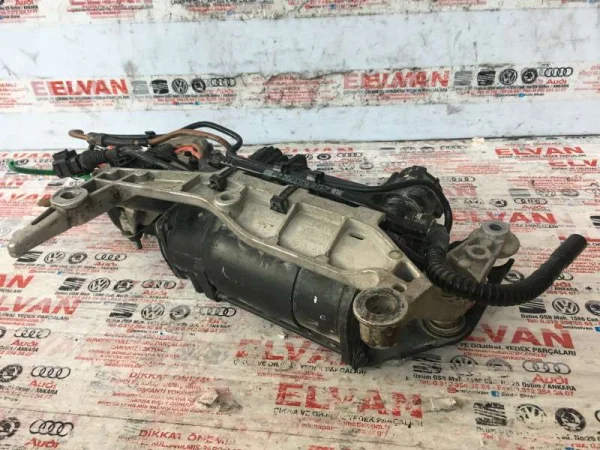 7L0616007F | Havalı Süspansiyon Kompresörü VAG