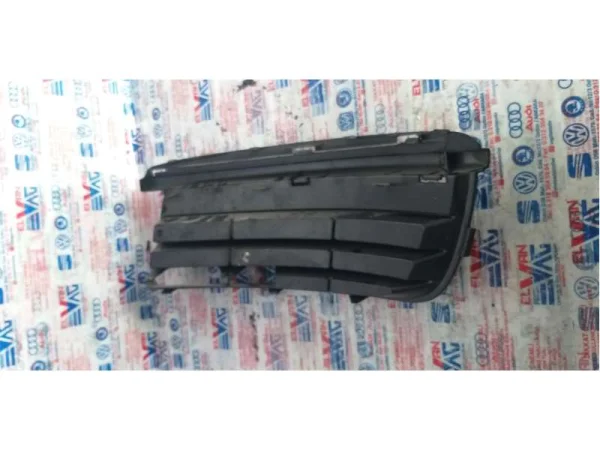 1K0853666J | Sağ Sis Far Kapağı | VW Golf, Jetta VAG