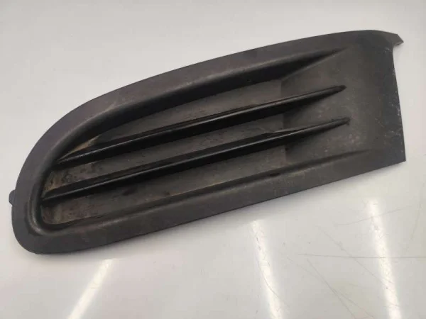 5K0853665A | VW Golf Ön Tampon Sol Sis Izgarası VAG