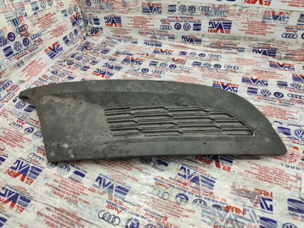 6R0853666C | VW Polo Sağ Sis Farsız Tampon Izgarası VAG