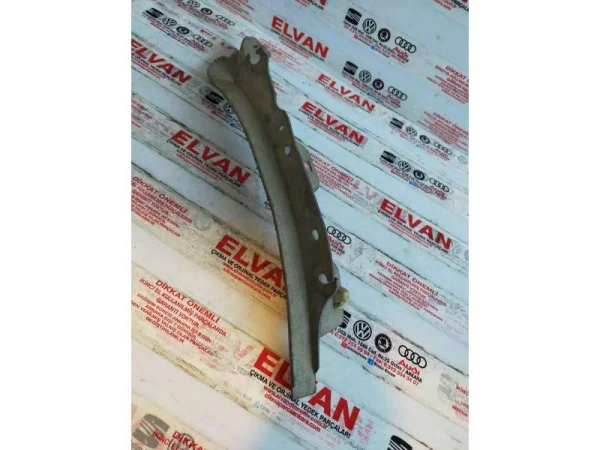 8K0853888A | Audi A4 Sağ Ön Çamurluk Spoyleri VAG